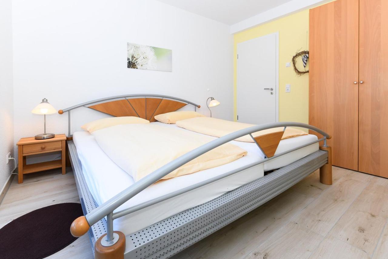 Ferienwohnung Strandloper Esens Bagian luar foto
